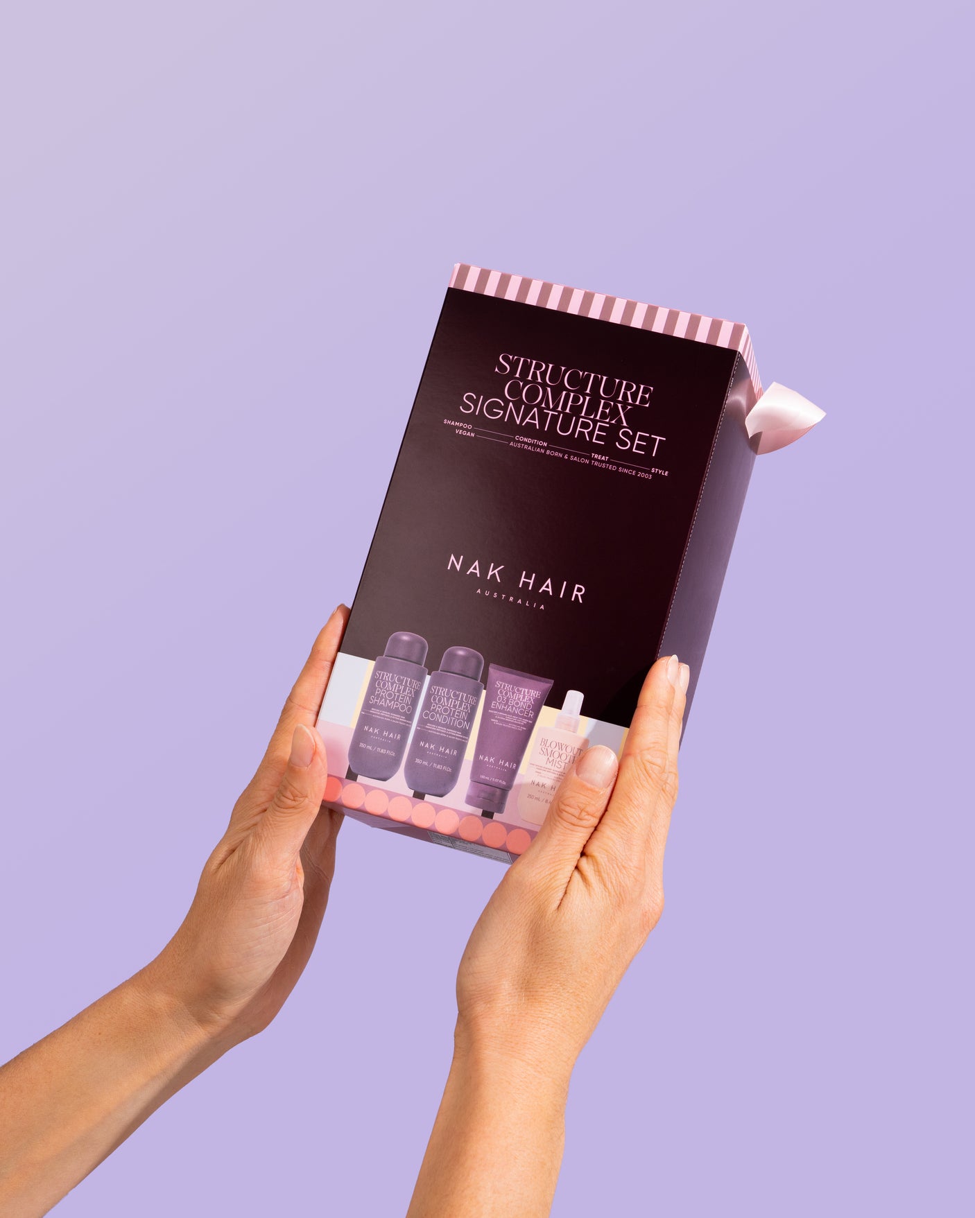 Signature Holiday Structure Complex Quad