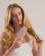 Signature Detangle & Styling Brush